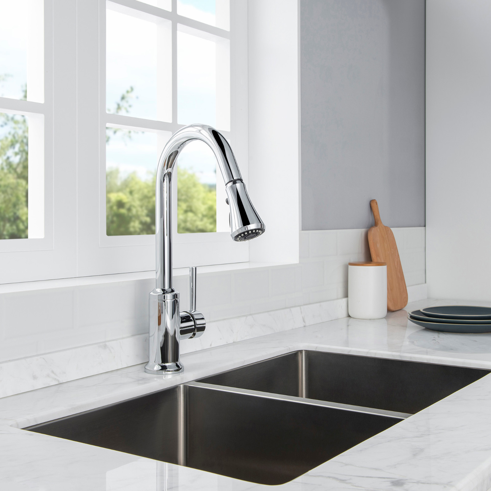  WOODBRIDGE WK101201CH Stainless Steel Single Handle Pull Down Kitchen Faucet in Chrome Finish._9018