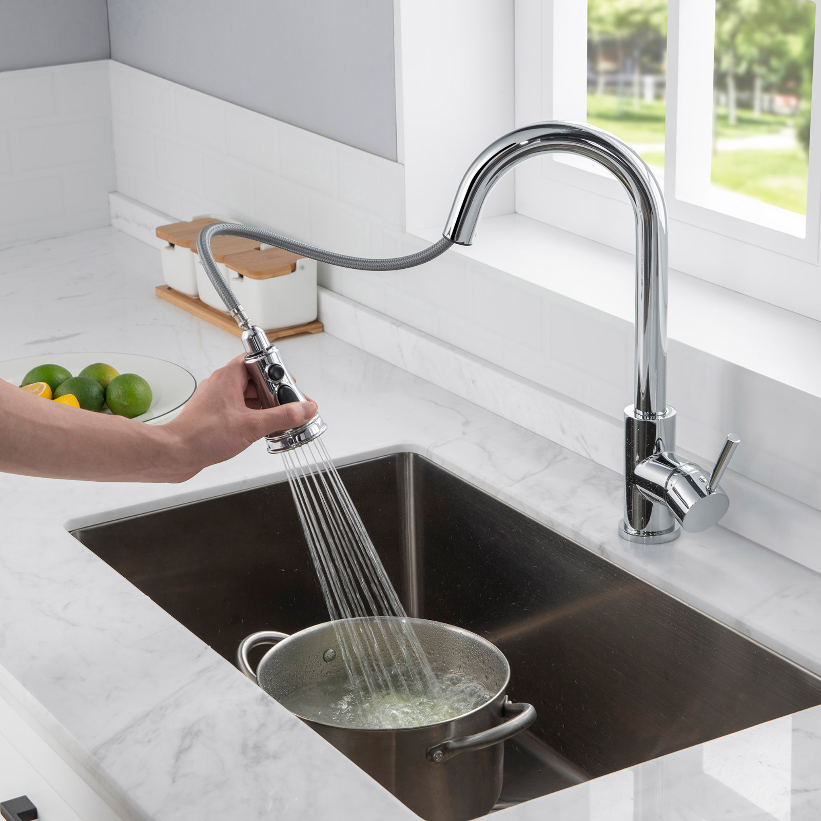  WOODBRIDGE WK090801CH Stainless Steel Single Handle Pull Down Kitchen Faucet in Chrome Finish._9402