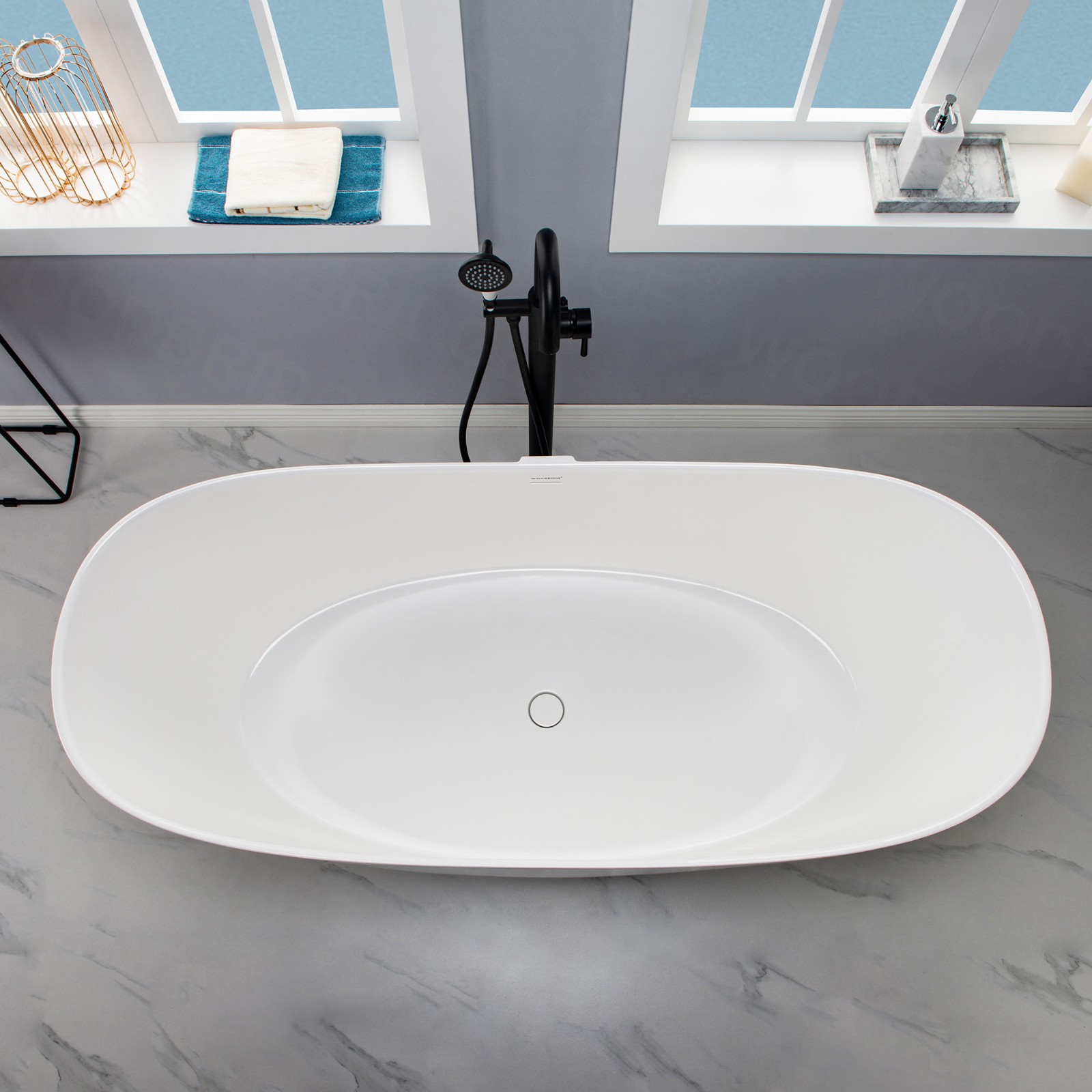  WOODBRIDGE 66 in. Freestanding Solid Surface Double Slipper Soaking Bathtub with Center Drain Assembly and Overflow, B0052/BTA0052, Glossy White_8385