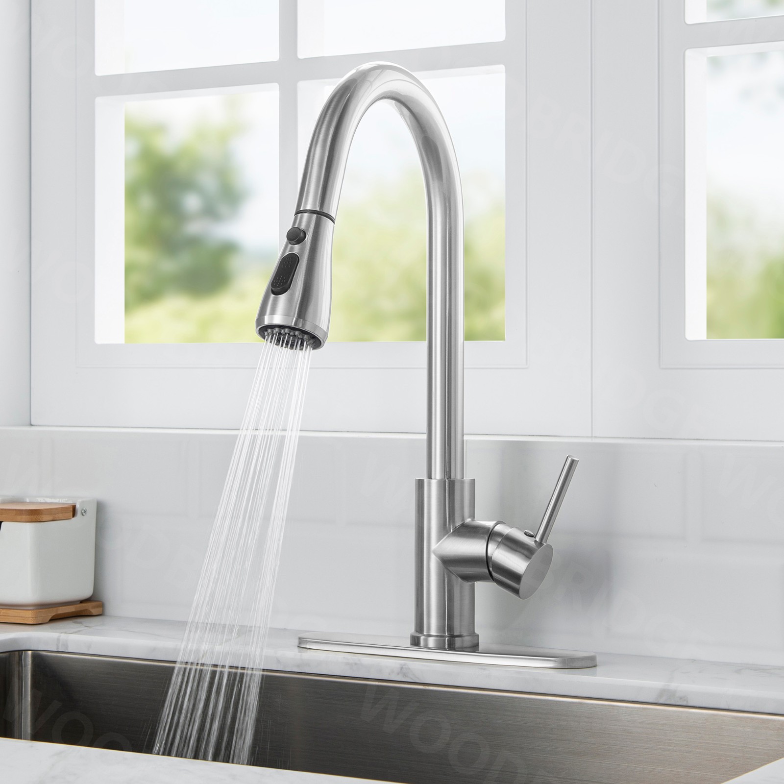  WOODBRIDGE WK090802CH Single Handle Pull Down Kitchen Faucet in Polished Chrome Finish._5023
