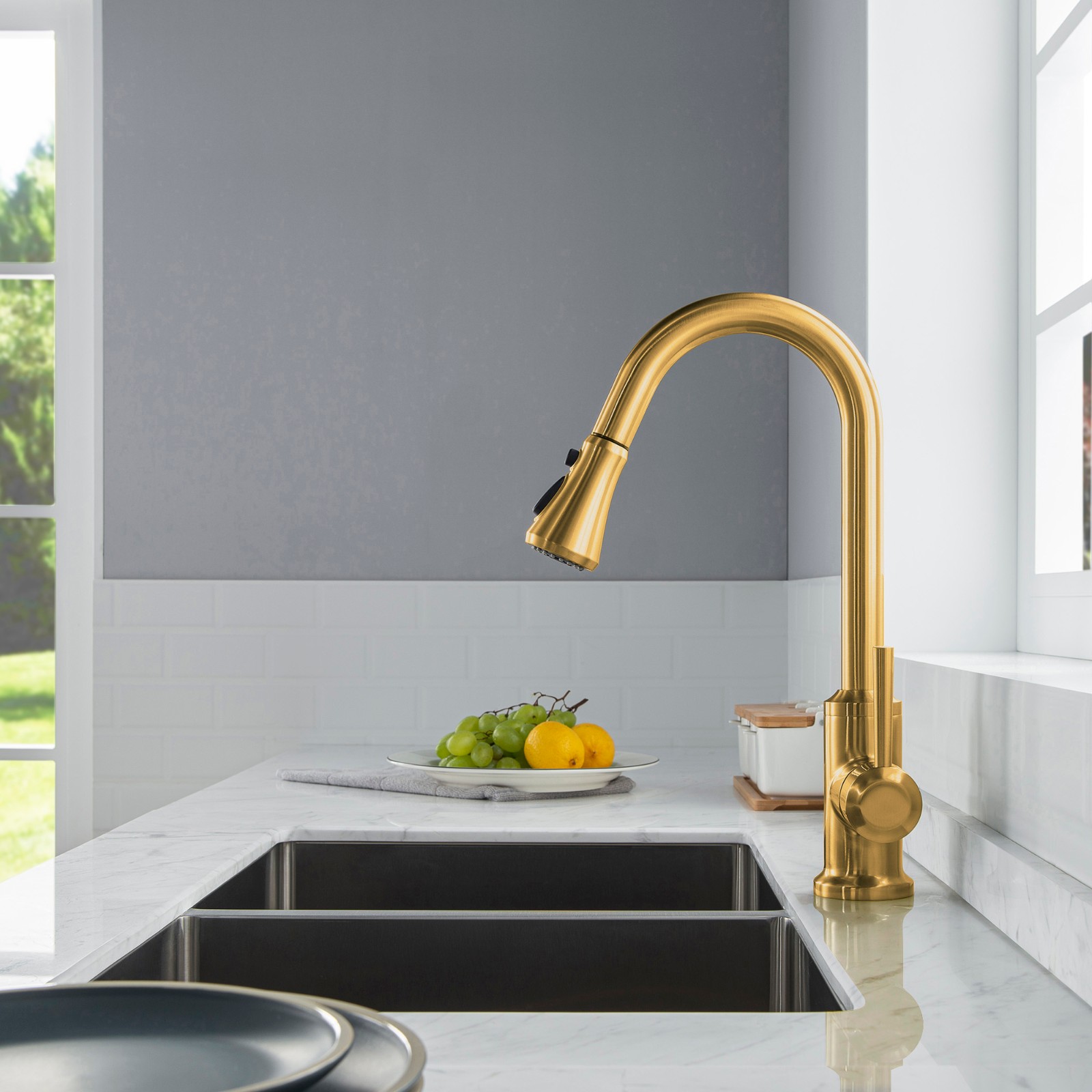  WOODBRIDGE WK101201BG Stainless Steel Single Handle Pull Down Kitchen Faucet in Brushed Gold Finish._4993