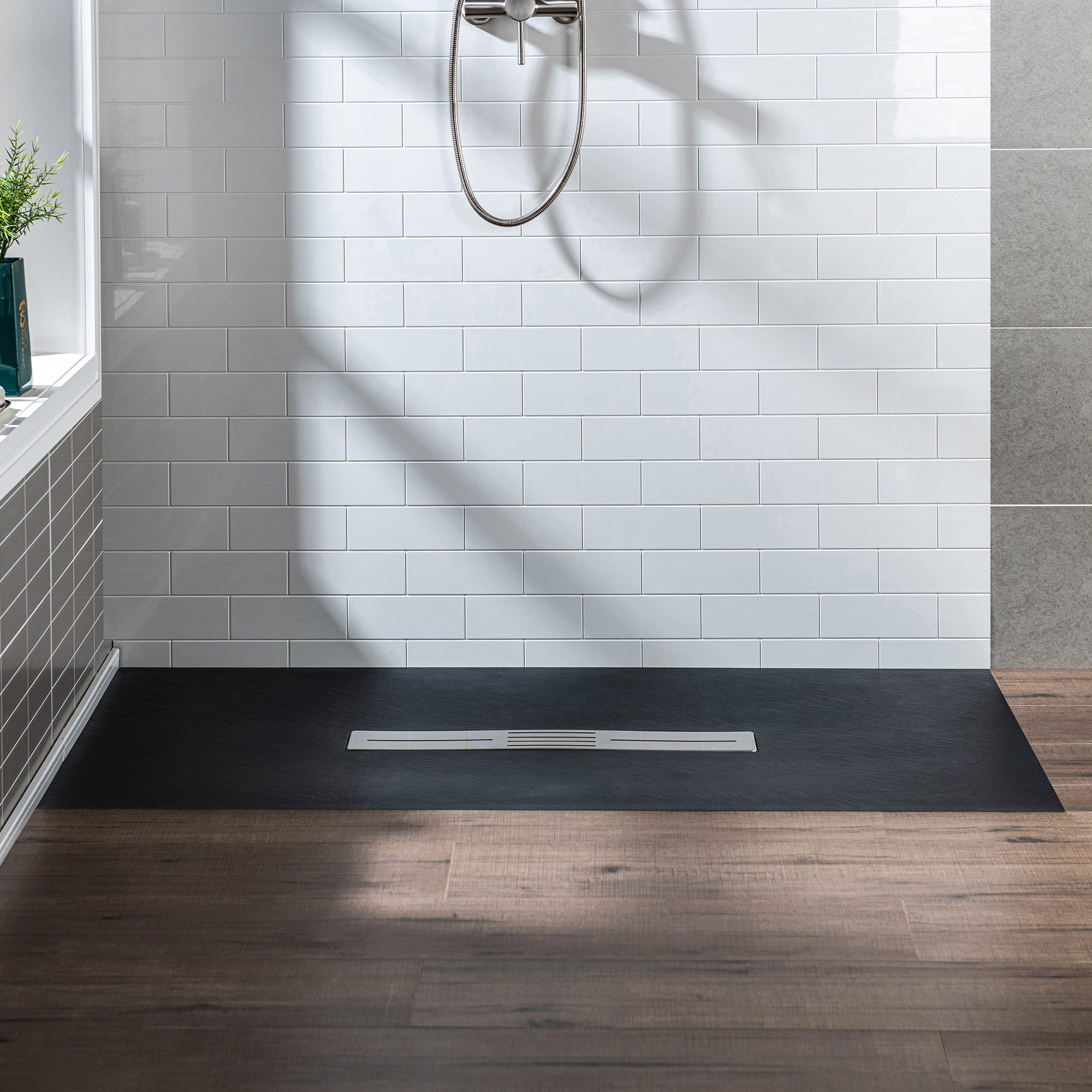  WOODBRIDGE 60-in L x 32-in W Zero Threshold End Drain Shower Base with Center Drain Placement, Matching Decorative Drain Plate and Tile Flange, Wheel Chair Access, Low Profile, Black_12514