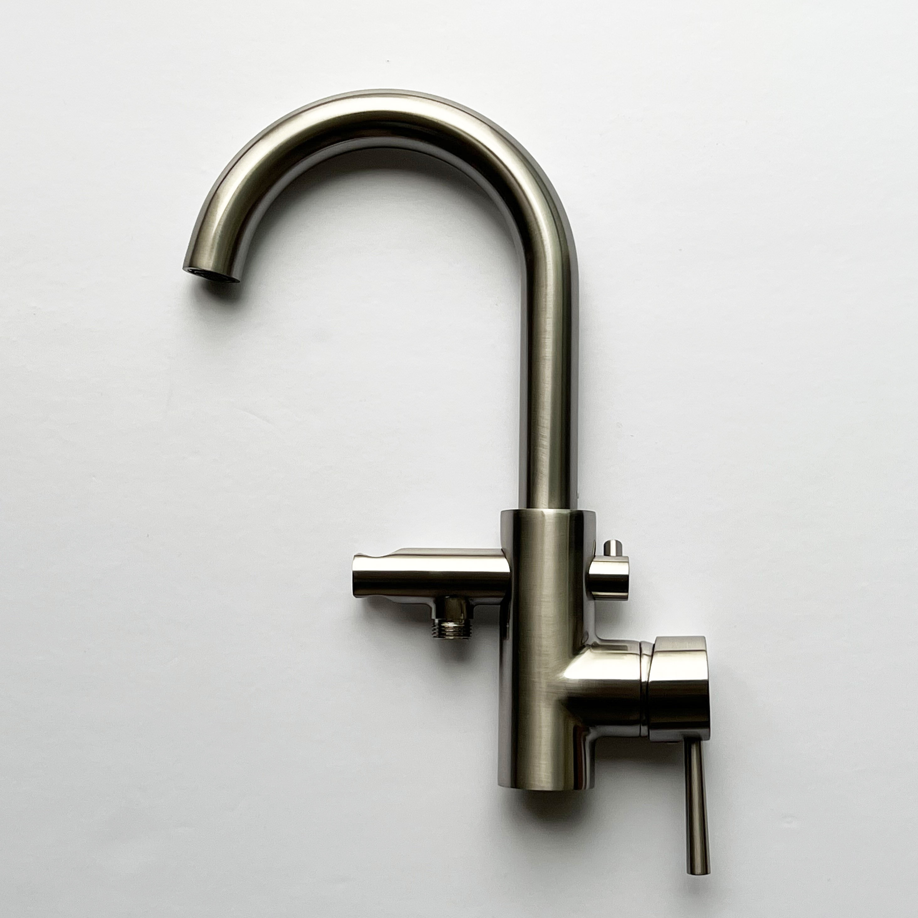 F0001 Brushed Nickel Faucet Body