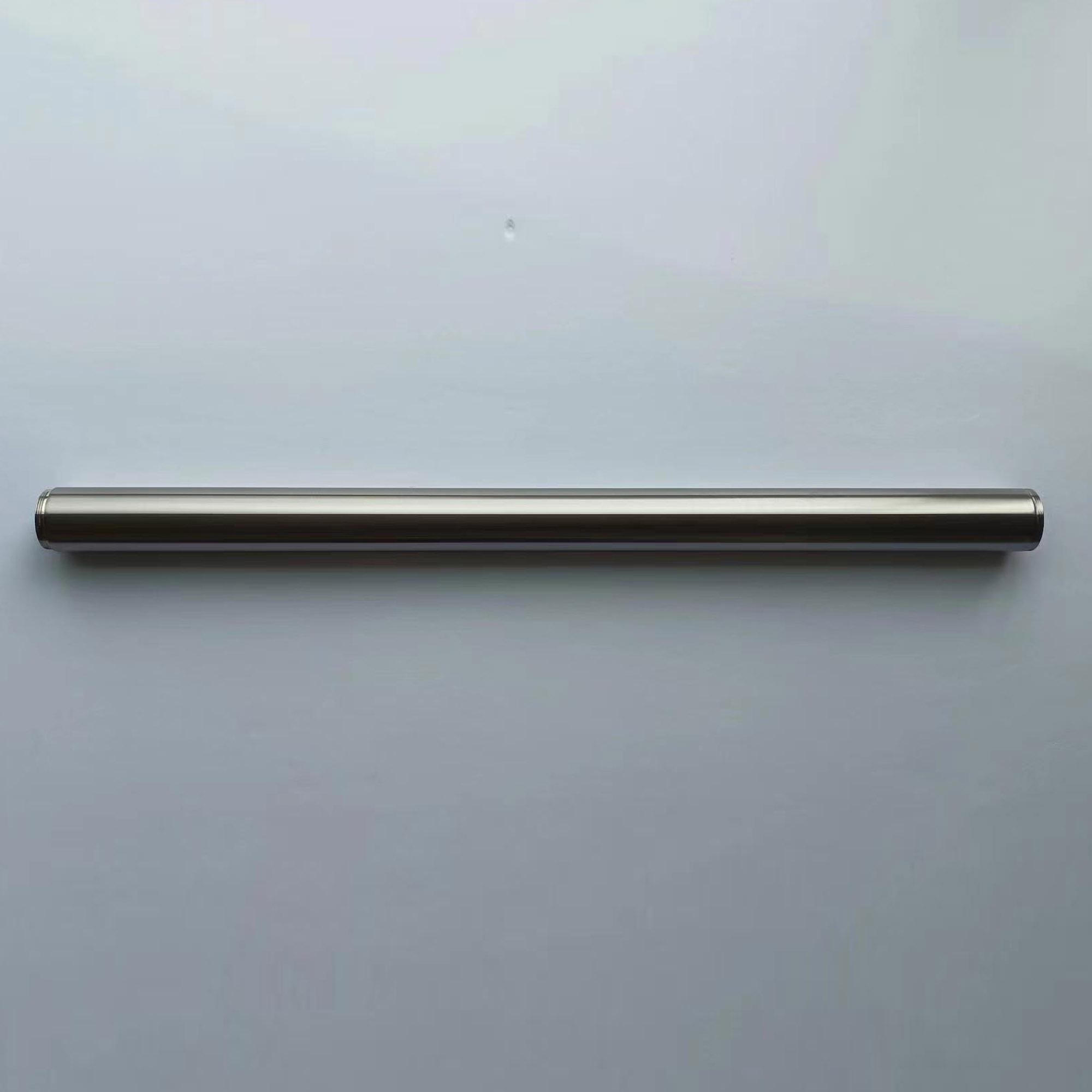  F0001_23_47 Brushed Nickel Tube_14082