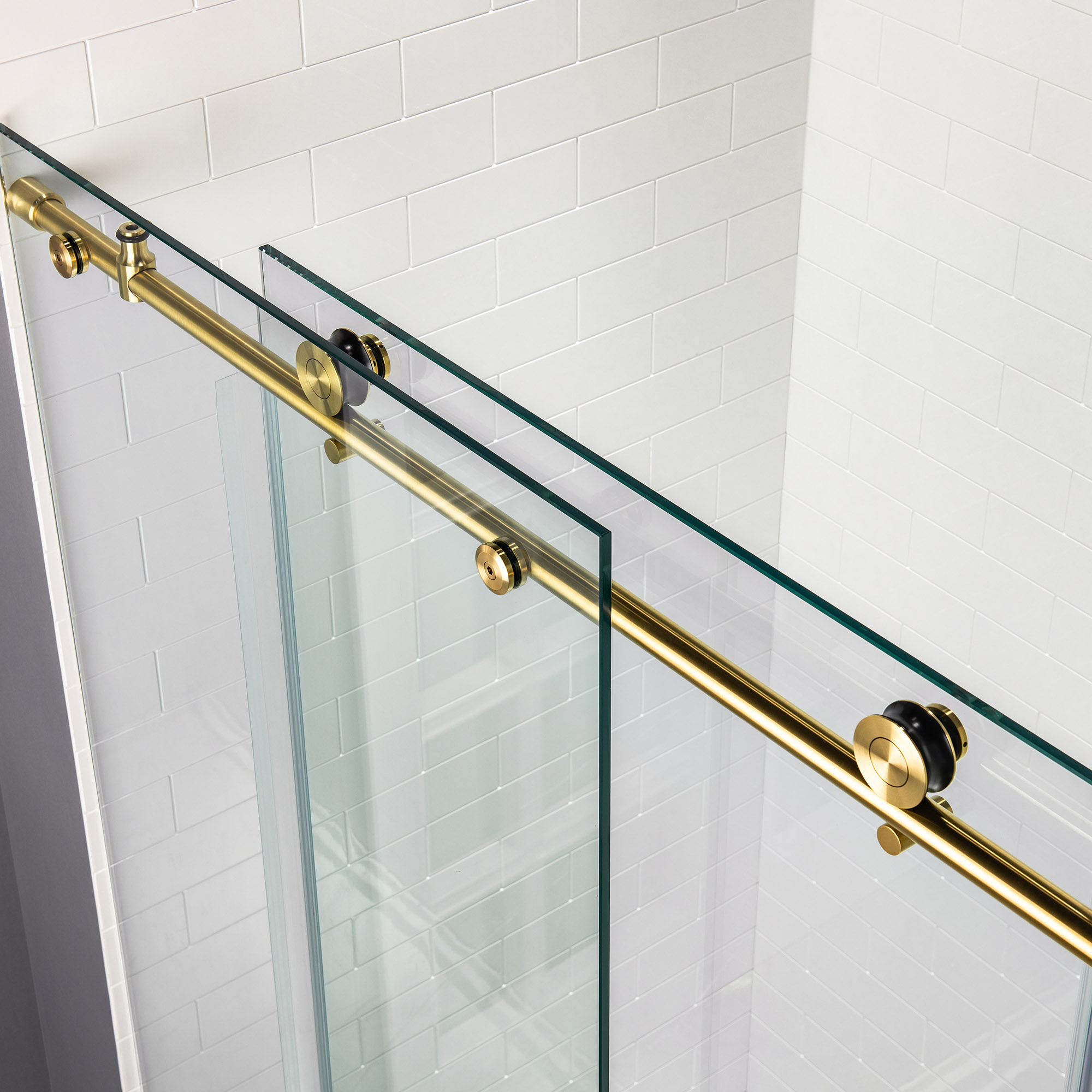  WOODBRIDGE Frameless Shower Doors 68-72