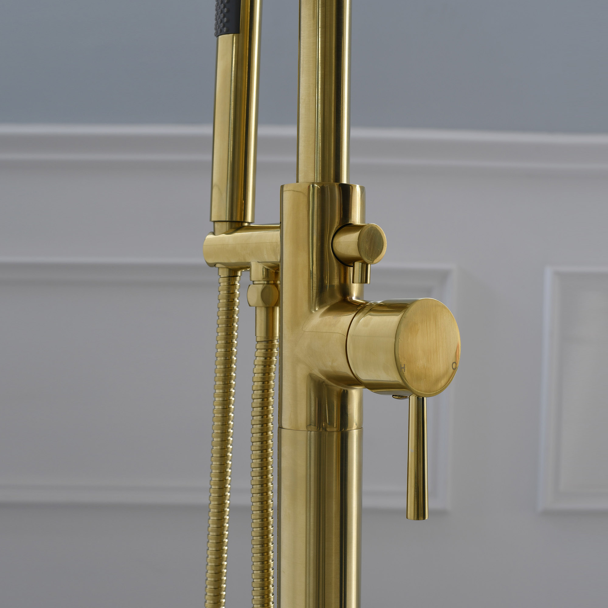  WOODBRIDGE F0007BGRD Contemporary Single Handle Floor Mount Freestanding Tub Filler Faucet with Hand shower in Brushed Gold Finish._24704