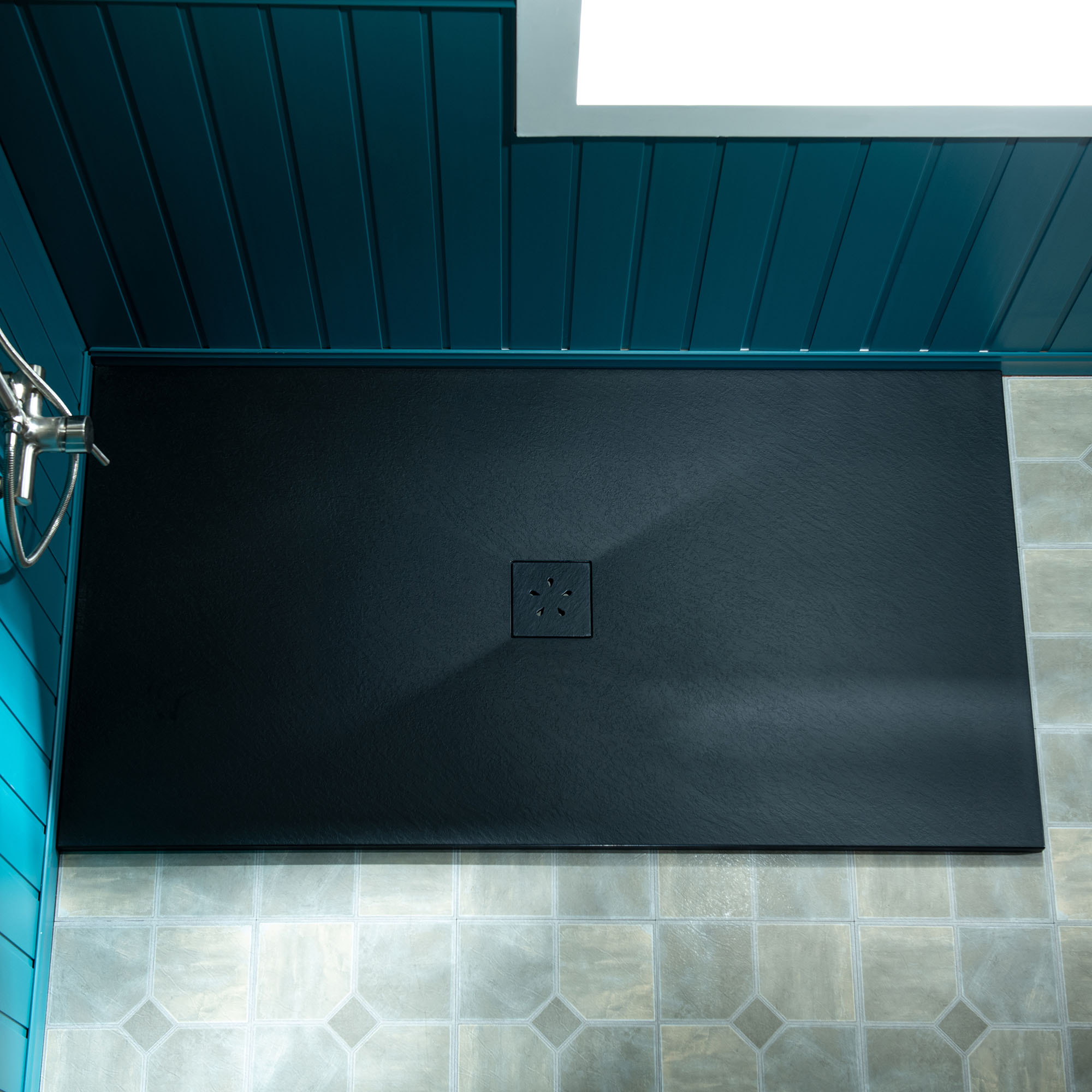  WOODBRIDGE 60-in L x 32-in W Zero-Threshold End-Drain Shower Base with Center Drain Placement, Matching Decorative Drain Plate and Tile Flange, Wheel Chair Access, Low Profile, Black_24985
