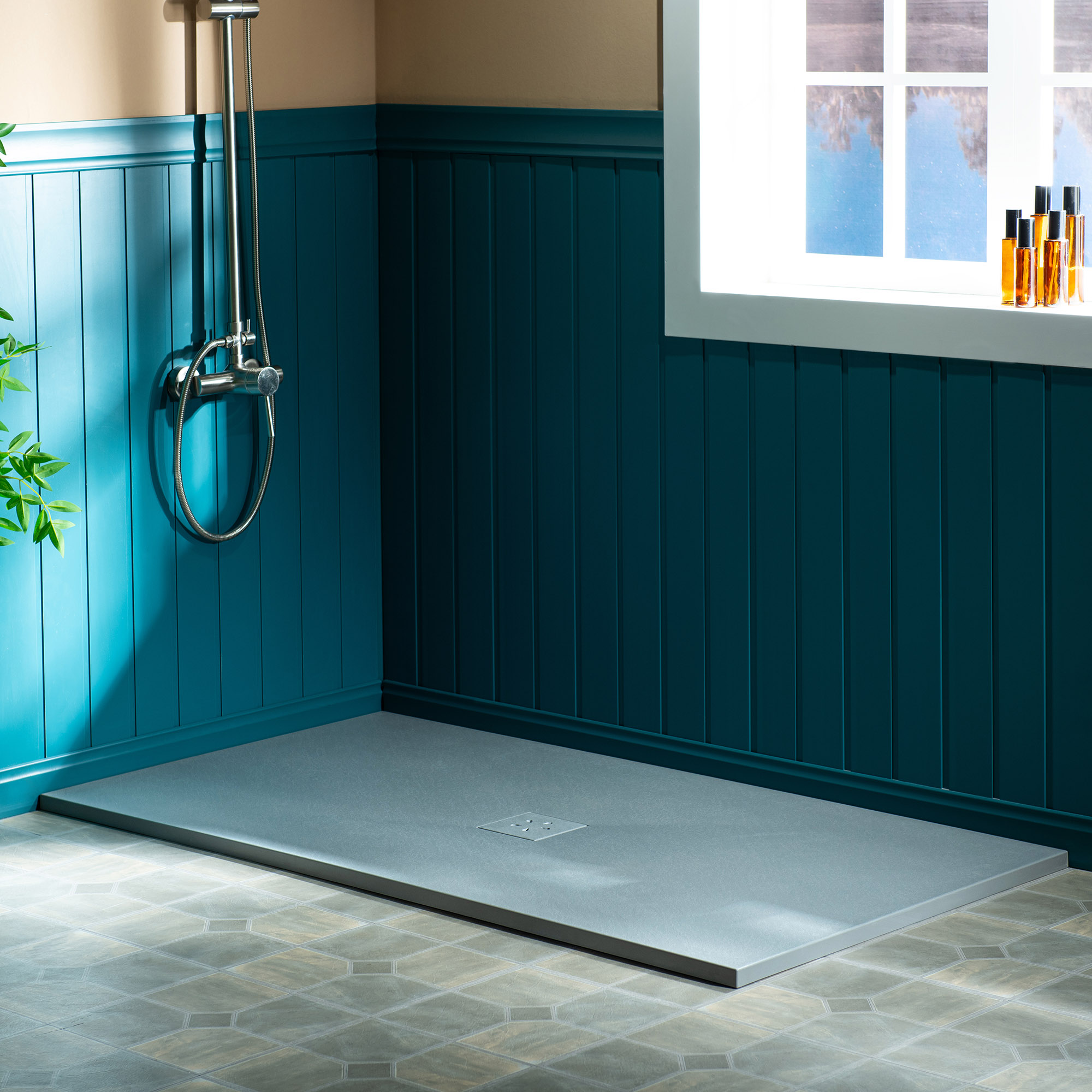  WOODBRIDGE 47.75-in L x 36-in W Zero-Threshold End-Drain Shower Base with Center Drain Placement, Matching Decorative Drain Plate and Tile Flange, Wheel Chair Access, Low Profile, Gray_25444
