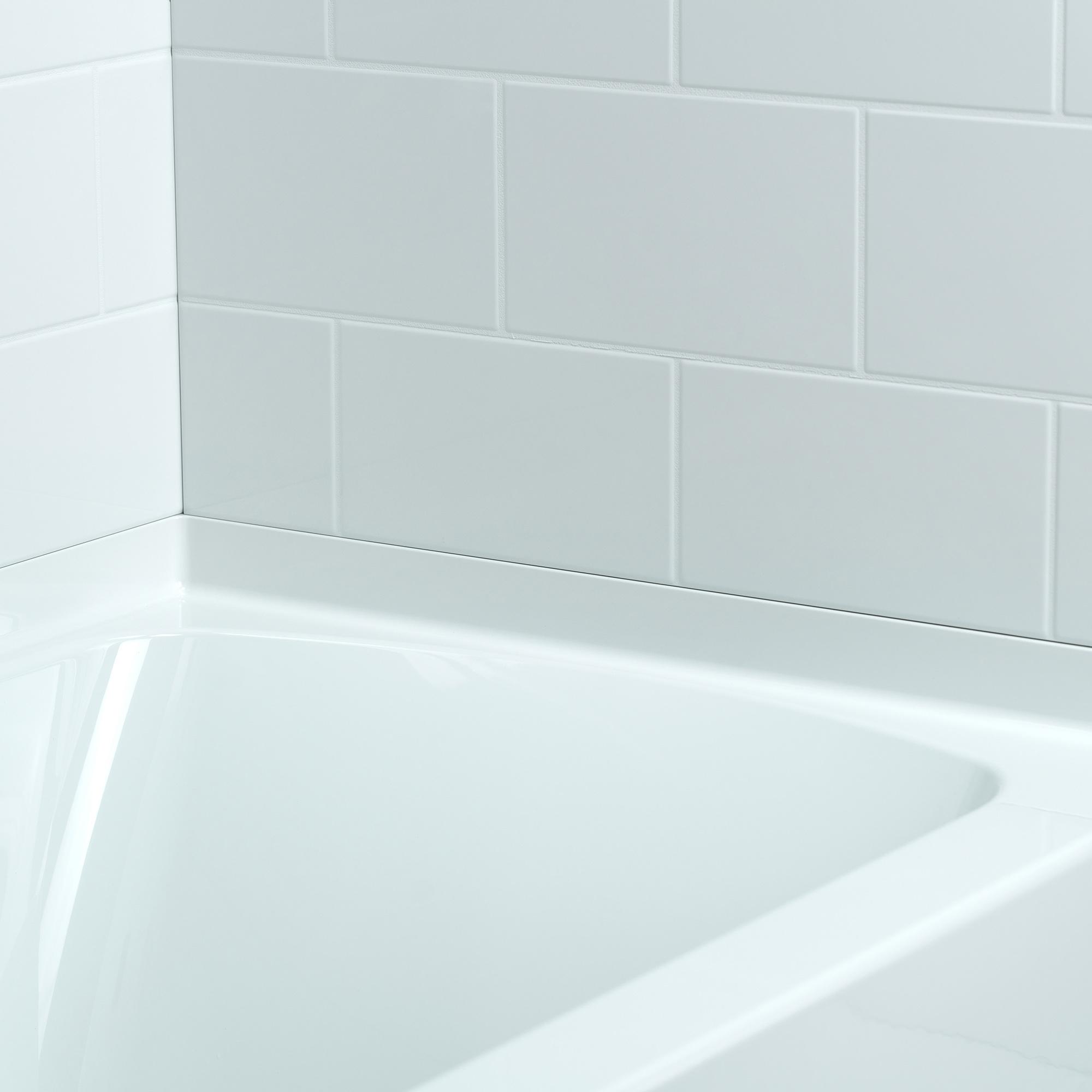  Woodbridge 60” x 32” Four-Piece Direct-to-Stud Alcove Tub Surround with Left-Drain Soaking Bathtub Combo in White_27228