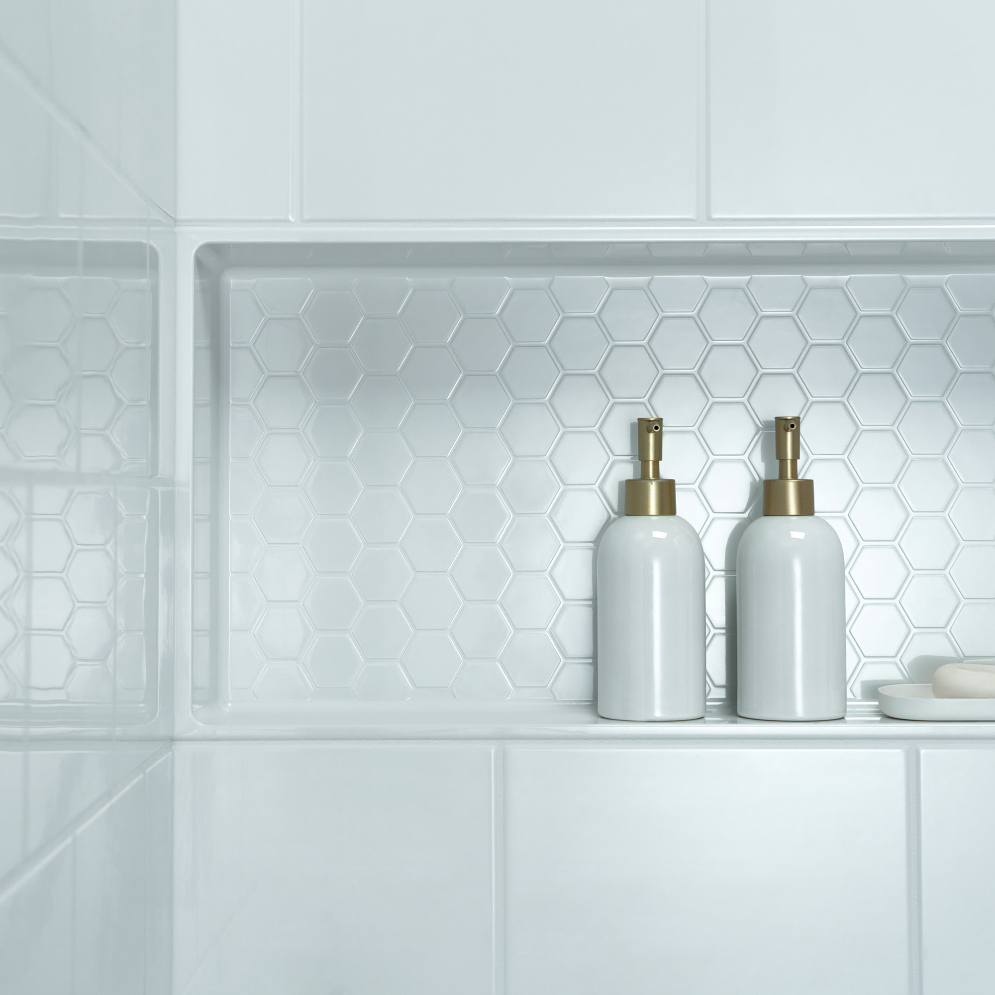  Woodbridge 60” x 32” Four-Piece Direct-to-Stud Alcove Tub Surround with Right-Drain Soaking Bathtub Combo in White_27263